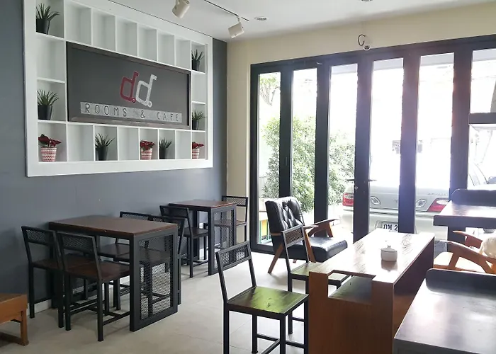 Hotel Double D & Cafe 4*