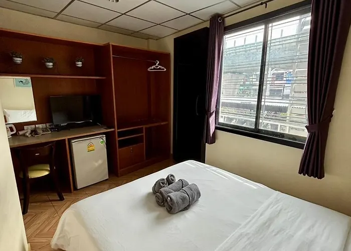 Hotel Double D & Cafe 4*