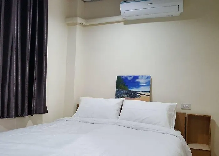 Double D & Cafe Hotell 3*