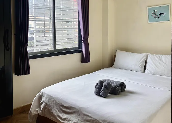 Hotel Double D & Cafe